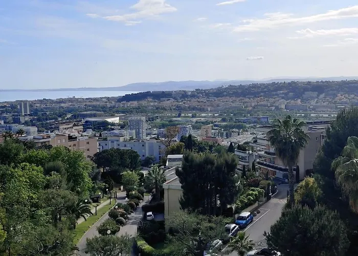 2 Bedroom Flat With Terrasse & Car-park Ouest * Nice