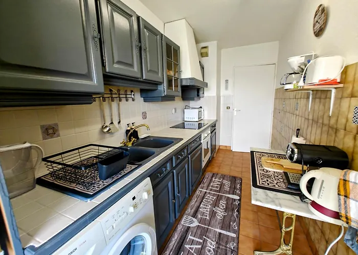 2 Bedroom Flat With Terrasse & Car-park Ouest Nizza