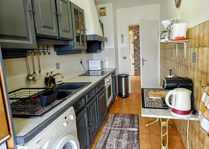 2 Bedroom Flat With Terrasse & Car-park Ouest * Nice