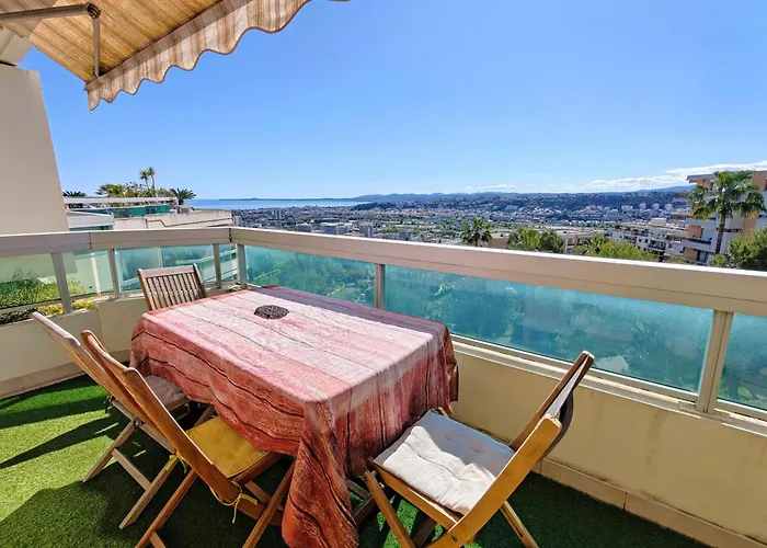 2 Bedroom Flat With Terrasse & Car-park Ouest Apartmán Nice